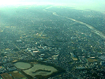 武庫川水系天王寺川の支流で兵庫県宝塚市中部と伊丹市北西部を流れる二級河川の天神川